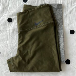 Nike leggings